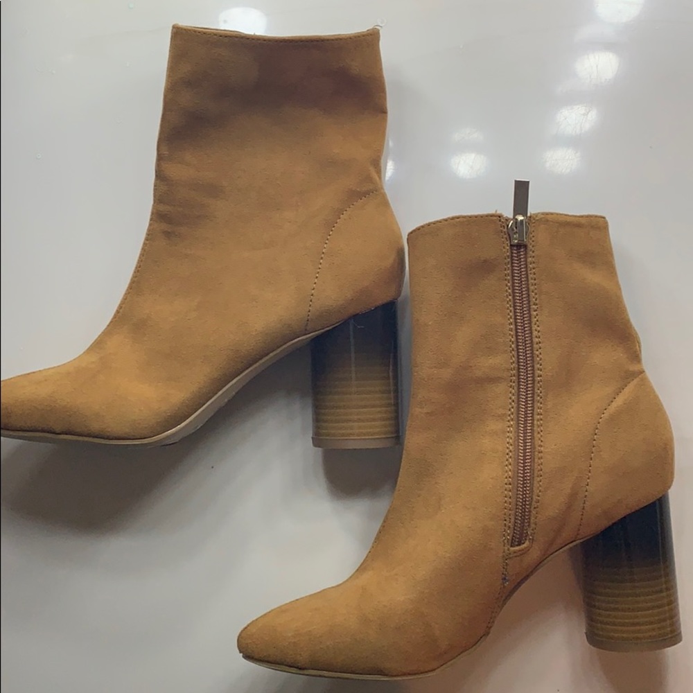 🅕🅞🅡🅔🅥🅔🅡 ➋➊ 🅑🅞🅞🅣🅢